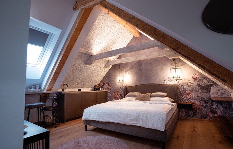 Extravagant Bedroom