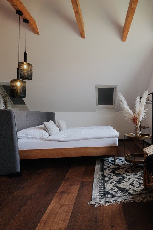 Large Bedroom